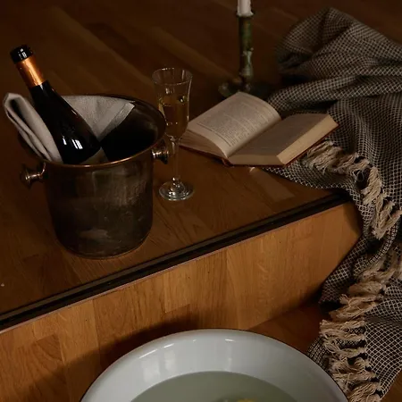 Langhoff & Juul Boutique Og Restaurant 아파트호텔