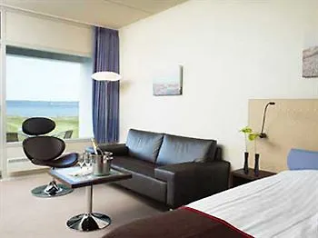 Hotel Ebeltoft Strand 4*